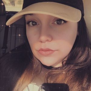 Meet your Posher, Erica